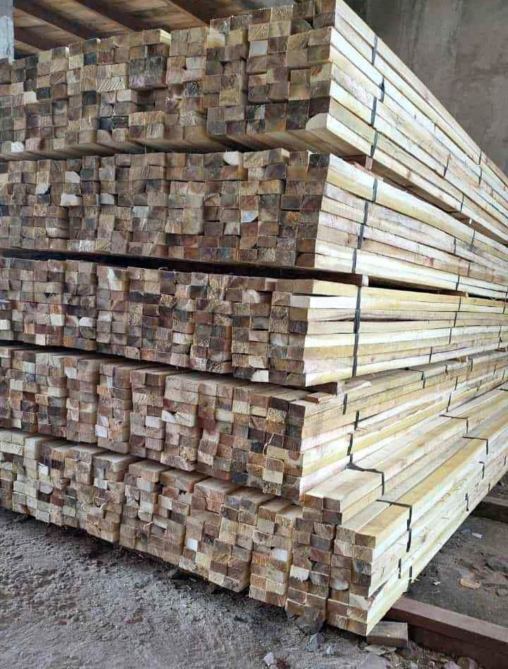 Distributor Kayu Bangunan Industri