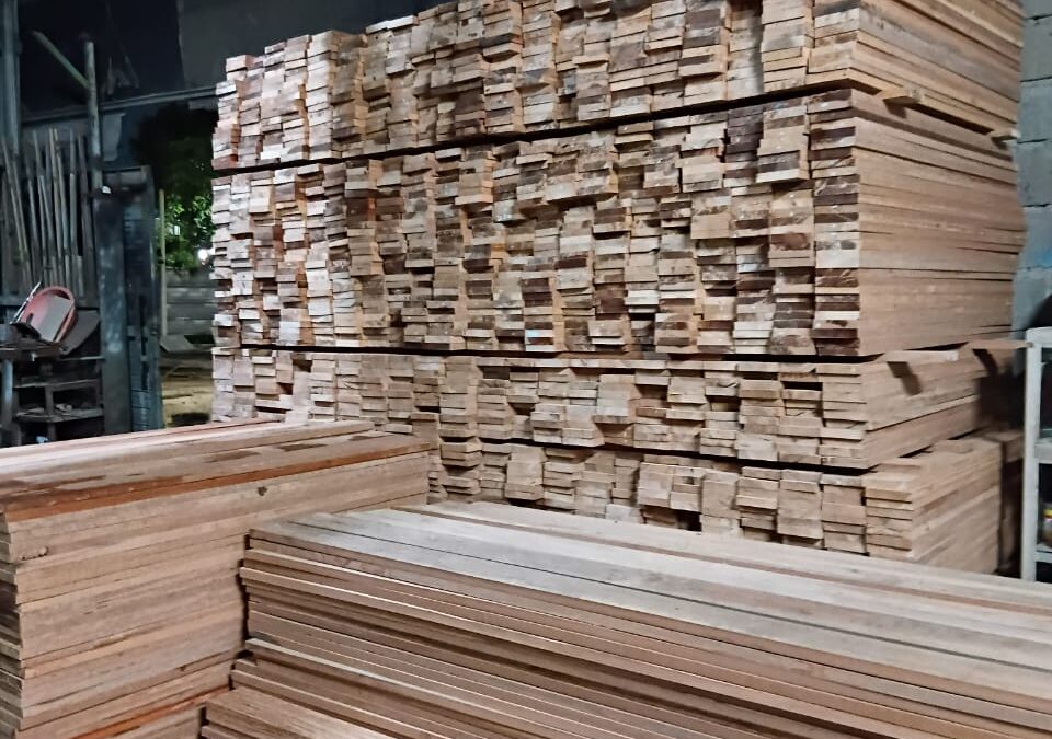 Distributor Kayu Industri Termurah