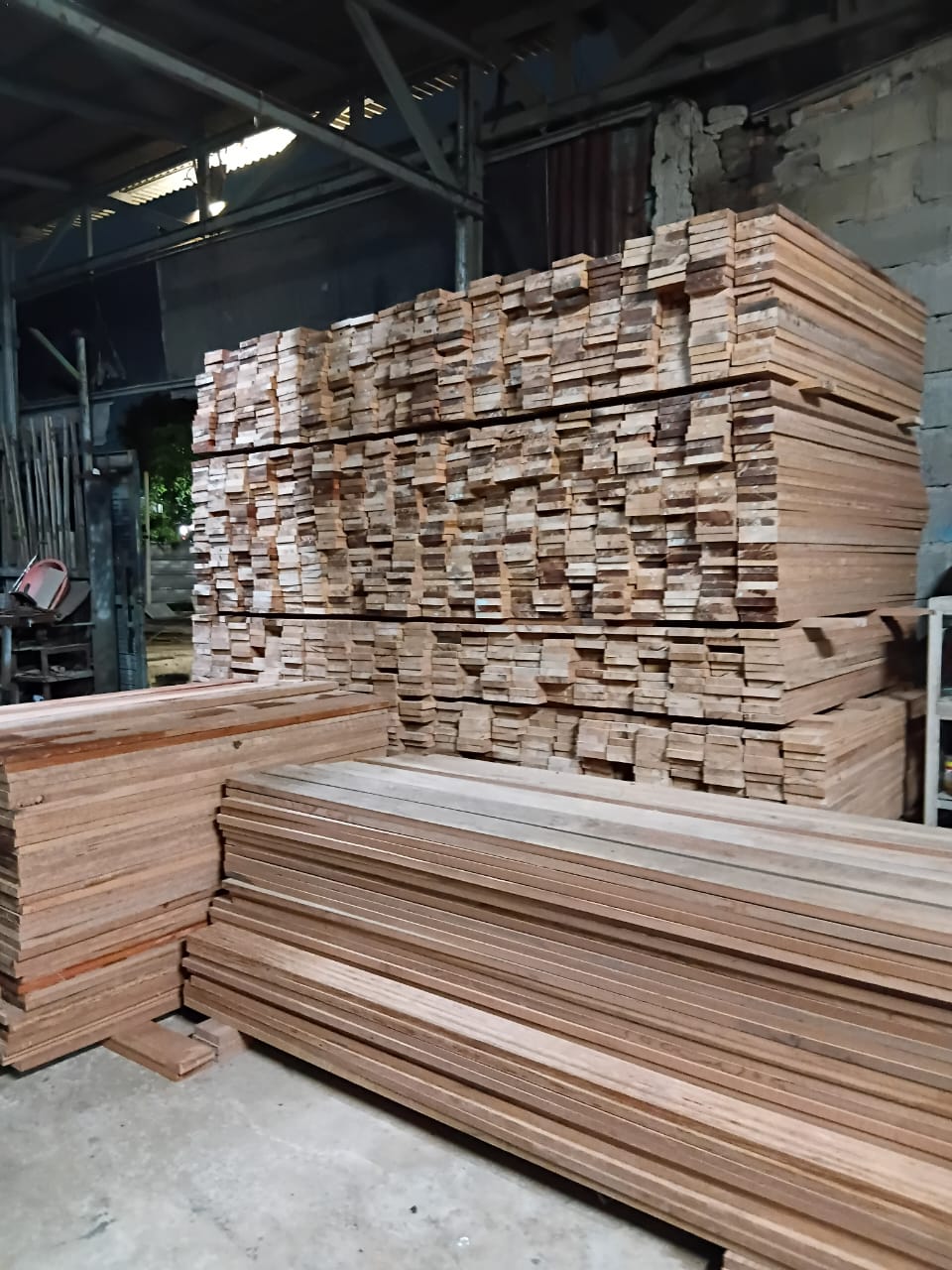 Distributor Kayu Industri Termurah