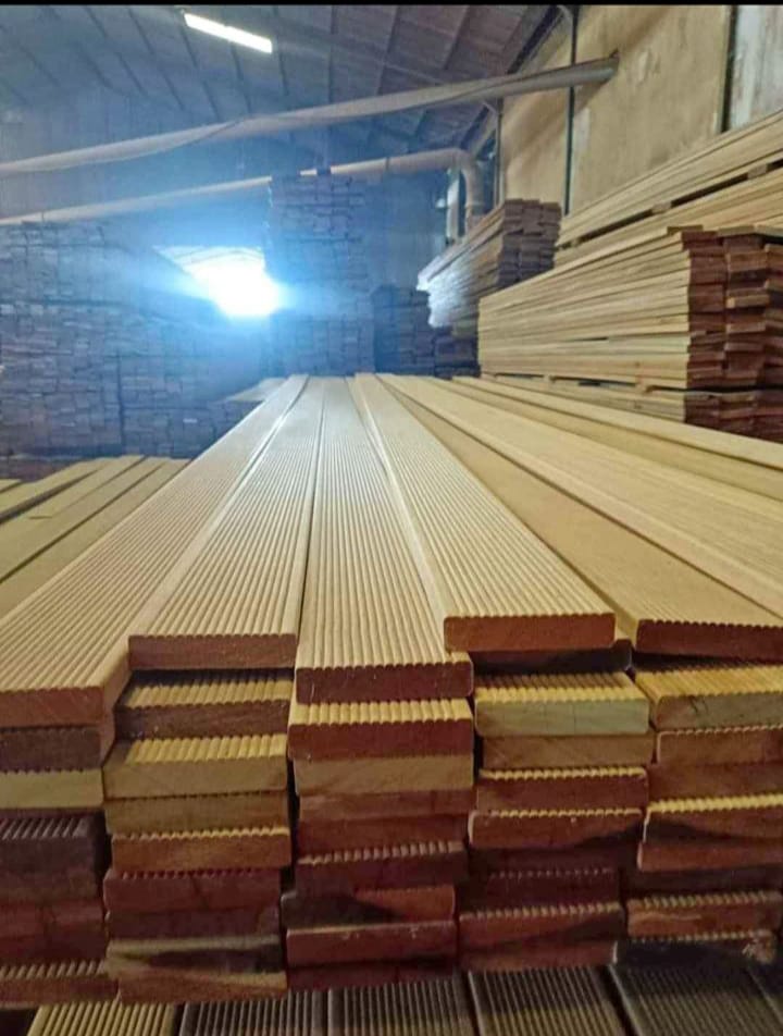 Supplier Kayu Bengkirai Terlengkap